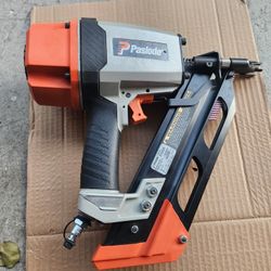 Paslode FRAMING Strrip Nailer 30" New