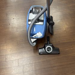 Miele CX1 Blizzard Turbo Team