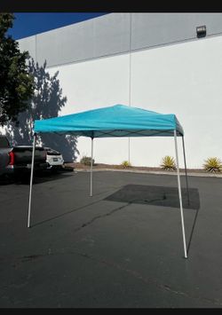 $45! In Box 8x8 Outdoor Pop up Canopy Tent Portable Instant Shelter Slant Leg. (While Supplies Last)