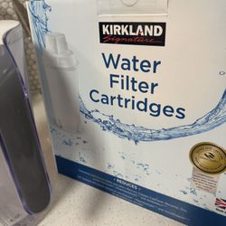 5 New Kirkland Water Filter Cartridges + FREE Pitcher