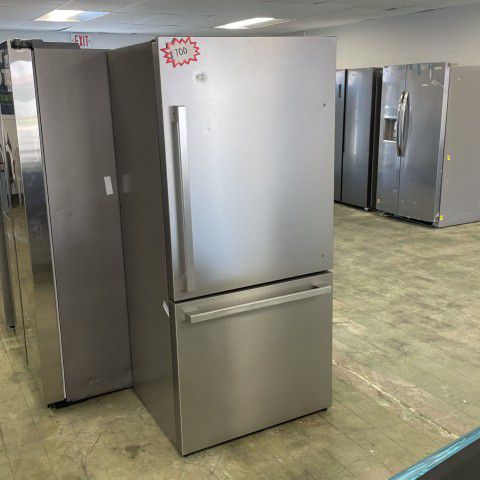 Hisense Refrigerator With Bottom Freezer