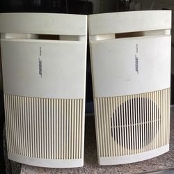 Bose Model 100 Indoor Outdoor Stereo Speakers In Great Condition 