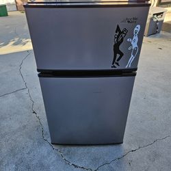 Mini Fridge great shape