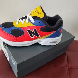 New Kids New Balance Size 12c