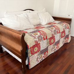 Queen Sofa Daybed With Pull Out Trundle 