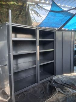Metal Tool box