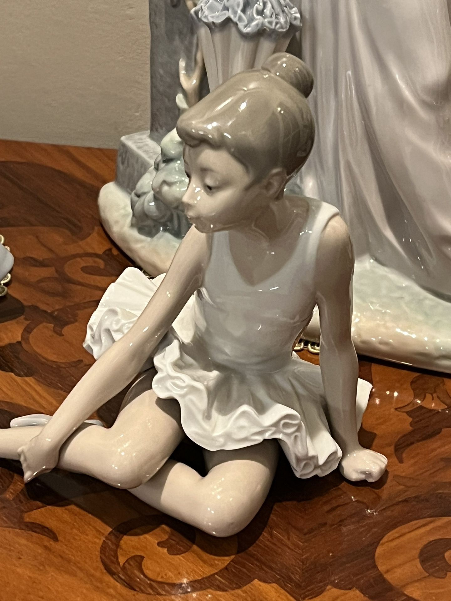 LLADRO ( NAO) Ballerina- Hand made porcelain figurine. Rare , Vintage, EC, OBO