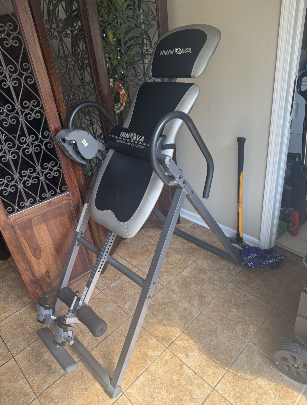 Innova Comfort Lumbar Support Inversion Table Deluxe