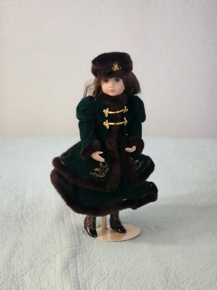 Porcelain Doll. Antique.