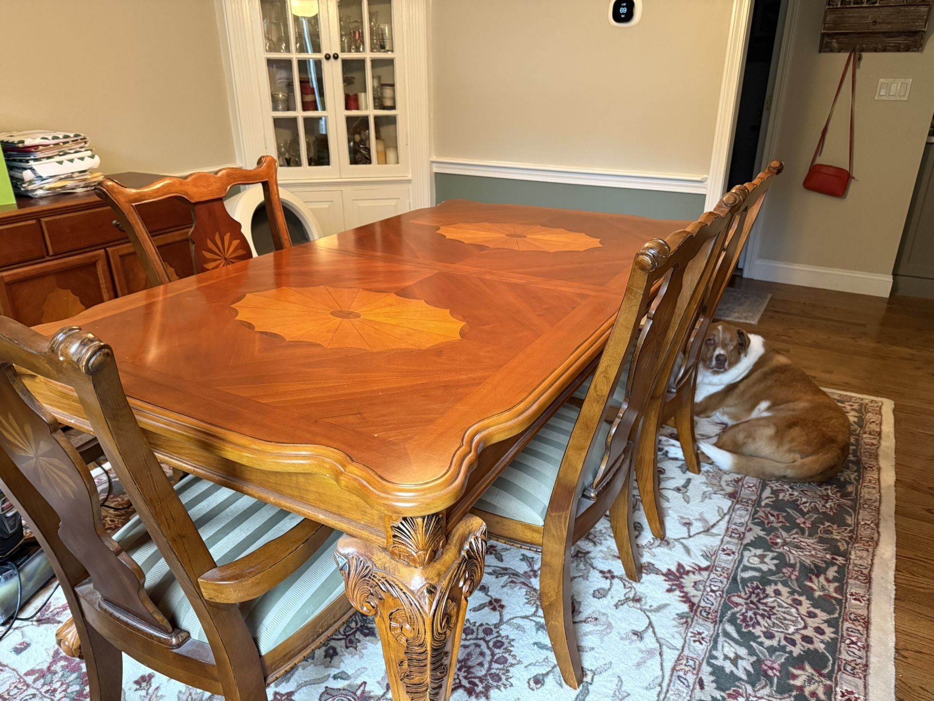 Dining Room Set.