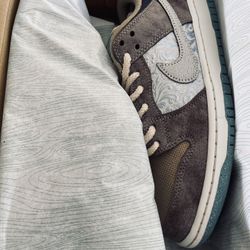 Nike Sb Dunk Low “Big Money Savings” (9and13)