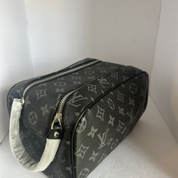 Make Up Bag (NEW) 