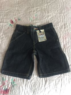 Levi ‘s Short jeans for kids (4-5 years old)