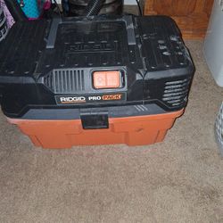 Rigid Pro Shop Vac Wet And Dry Comes With The Hose And 1 Attachment And Power Cord 