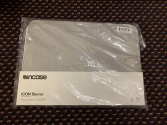 Incase sleeve 15 inch MacBook Pro TouchBar
