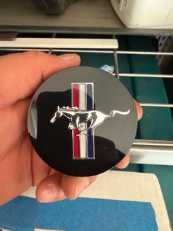 Mustang center caps