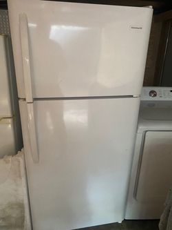 Top and bottom refrigerator