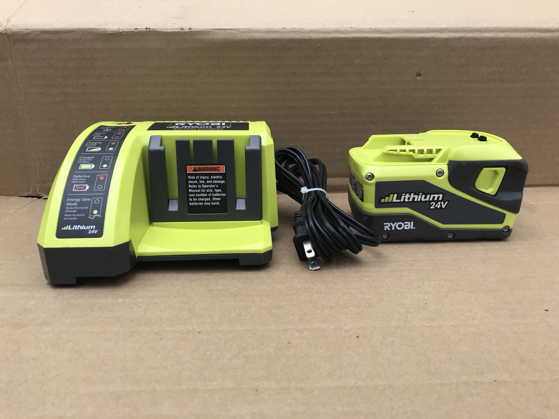Ryobi OP140 & OP241 Combo OP241 24 Volt Battery Li-ion 57.72 Wh & OP140 Battery Charger Barely Used