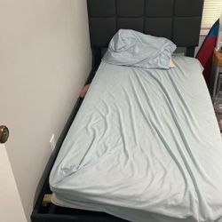 Twin Bed With Mattress 