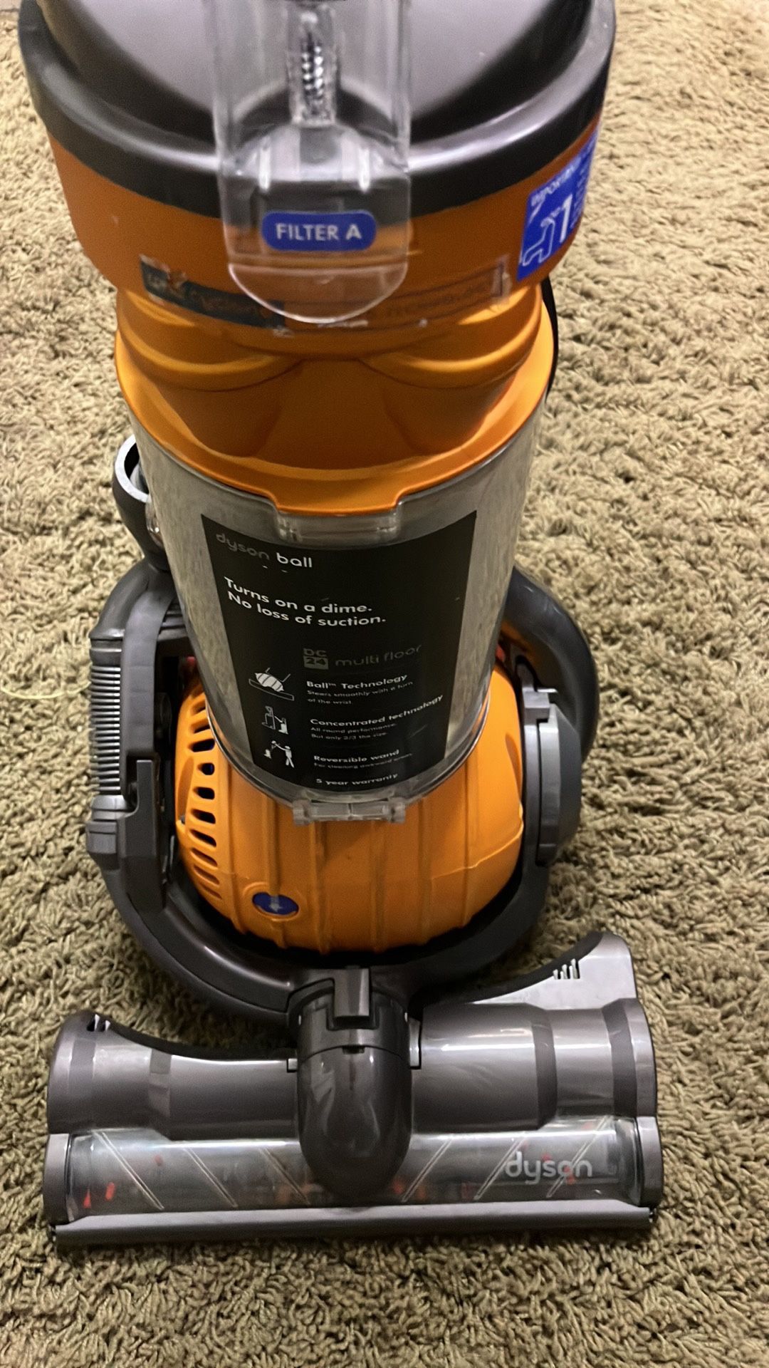 VACUUM DYSON WORKS GREAT 