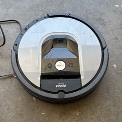 Roomba I Robot 