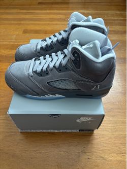 Sz. 7Y/8.5 Women Jordan 5 Retro Wolf Grey New