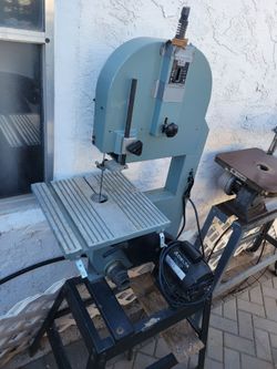 Delta band saw