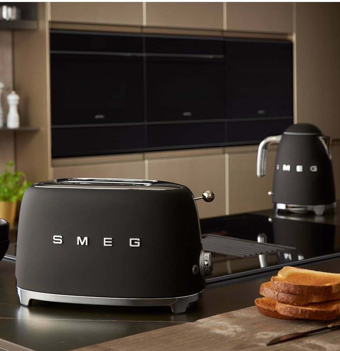 NEW* SMEG slice Toaster MATTE BLACK New In Box