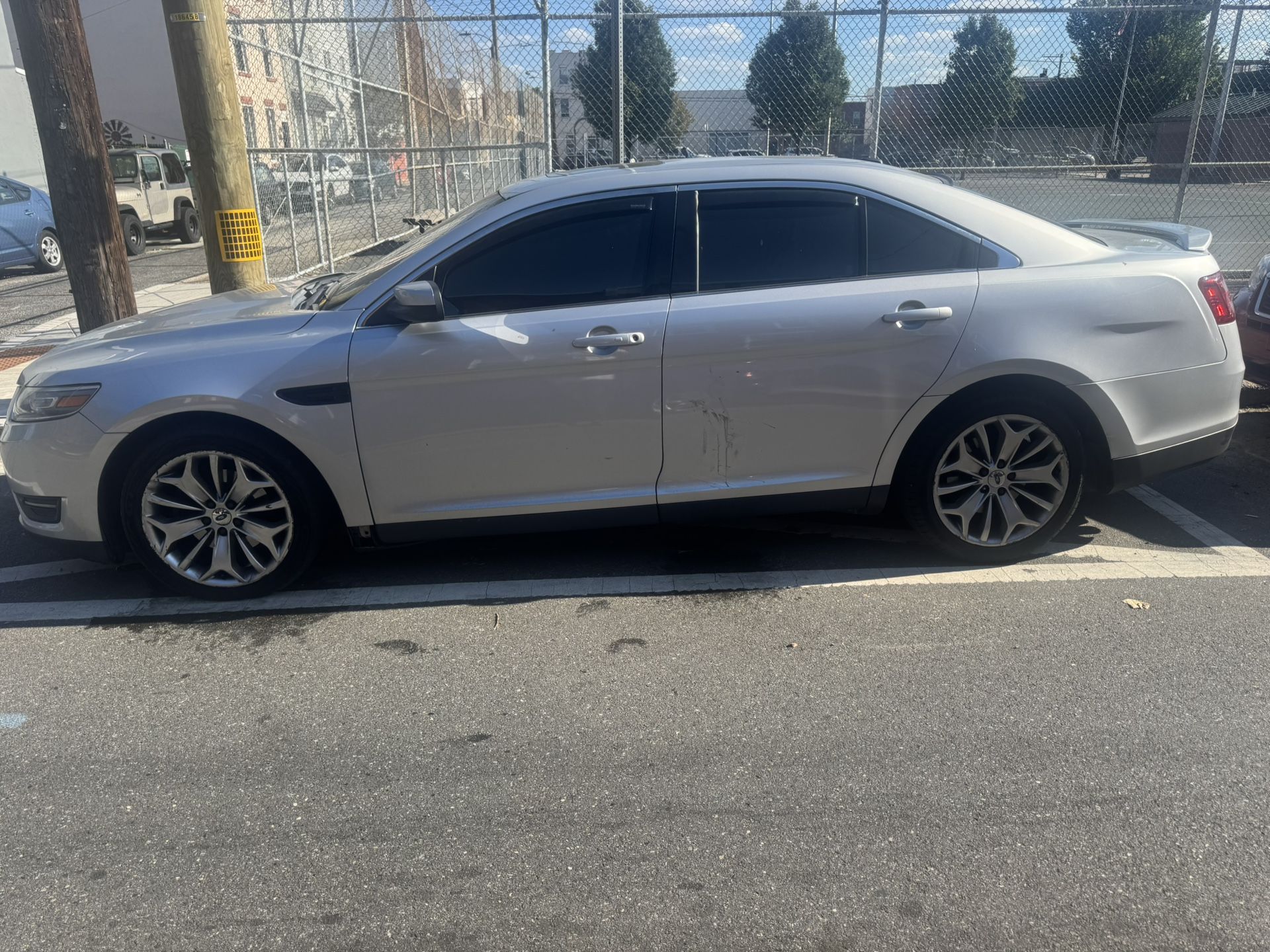 2015 Ford Taurus