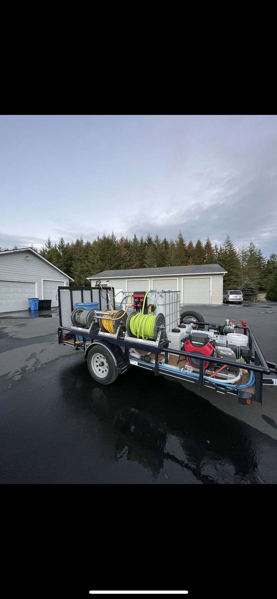 Pressure Washing Business/ Soft Wash Roof Cleaning Located In Portland Oregon