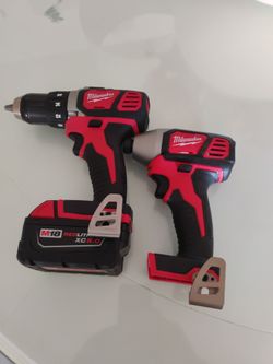 1/4 impact driver and 1/2 drill driver Milwaukee new