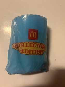 McDonald’s Collectors Cup Hello Kitty/Snoopy
