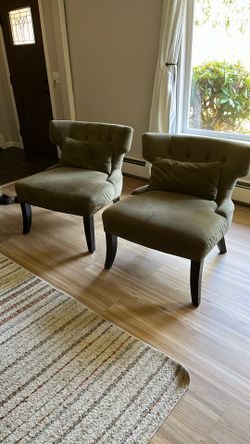 Accent Chairs