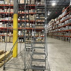 Step Ladder 20" - 16 Step