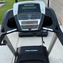 Pro-Form Performance 400  Treadmill