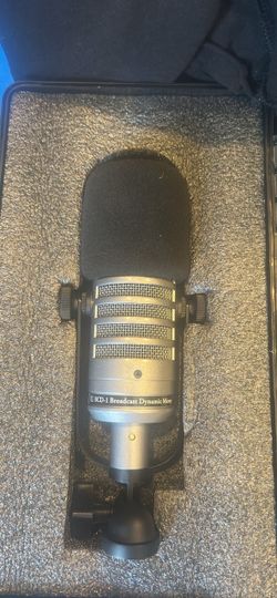 BCD-1 Broadcast Dynamic Microphone