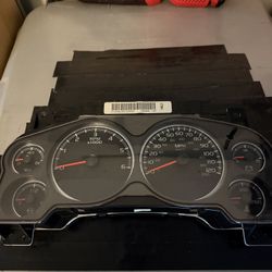 2008 Cluster GMC Denali 