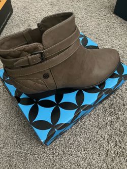 Women’s Liz Claiborne Size 10