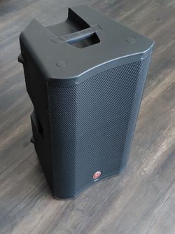 Harbinger VARI V23 15' Powered Speaker