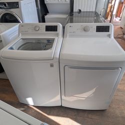 LG Washer And Dryer Set 