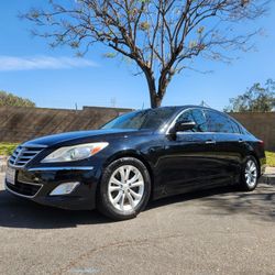 2012 Genesis 3.8