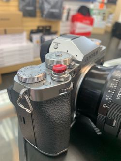 Fuji X-T5 Silver Body Only