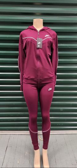Nike Women's Tracksuit Set Burgundy