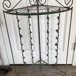 Vintage Folding Wrought Iron Corner Plant Stand.  32H x 18W x 13Dp