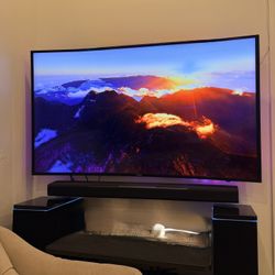 Samsung 55” 4K HDR Smart Curved TV – Excellent Condition