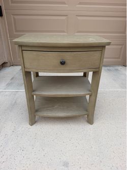 Pottery Barn Chloe Nightstand / End Table | Excellent Condition