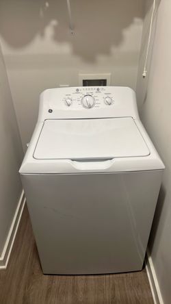 GE Washer & Dryer Set – Matching White Pair
