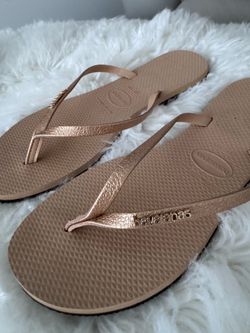 New Havaianas Flipflops size 8