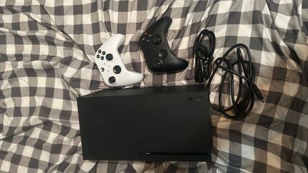 Xbox Series X 1TB Bundle
