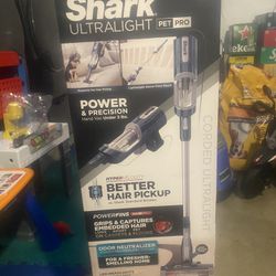 Shark Corded Ultralight Pet Pro Vacuum 